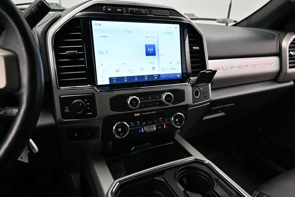 Used 2022 Ford F250 Lariat w/ Black Appearance Package AWD/4WD image 35