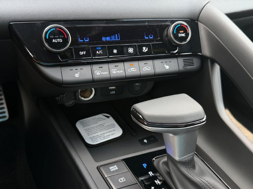 New 2026 Hyundai Elantra SEL Sport FWD image 24