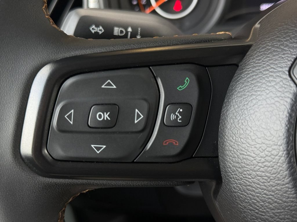 Used 2024 Jeep Wrangler Unlimited Sport AWD/4WD image 30