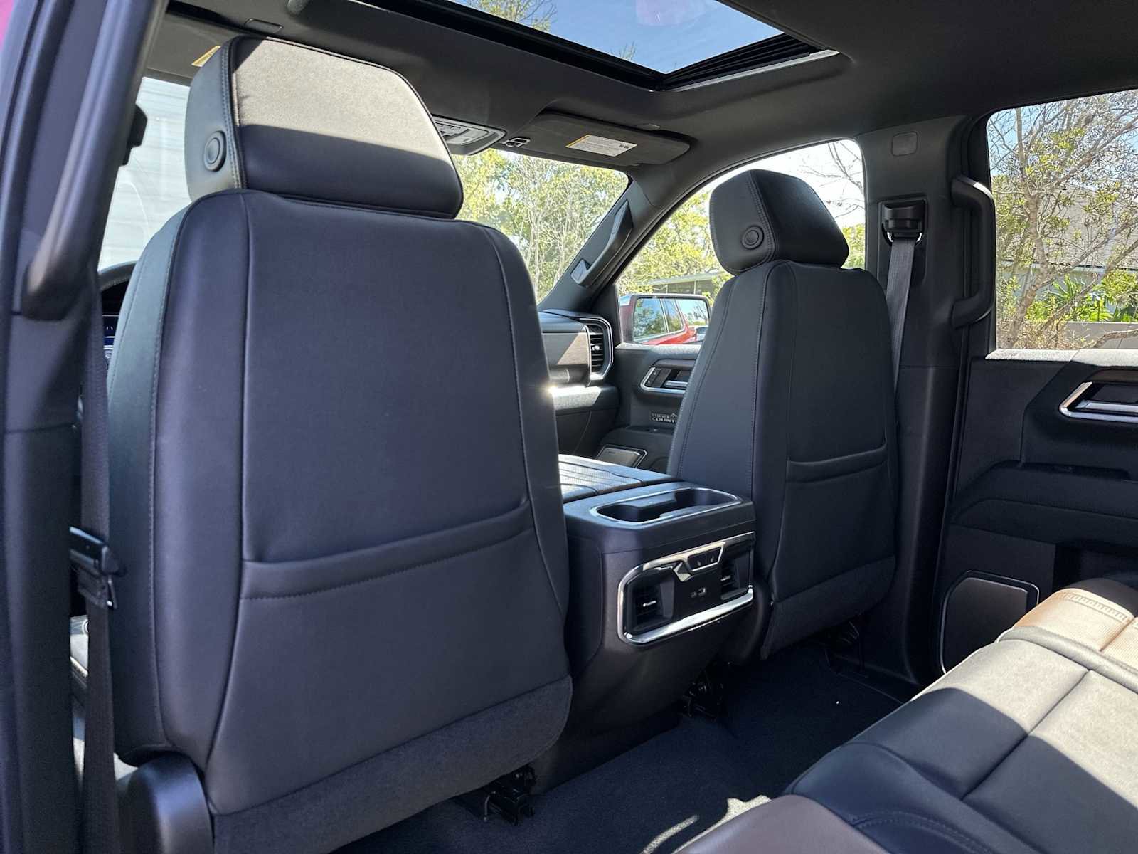 Used 2024 Chevrolet Silverado 1500 High Country w/ High Country Premium Package image 16