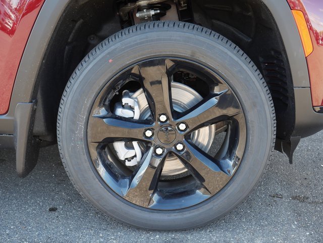 New 2025 Jeep Grand Cherokee L Altitude image 12