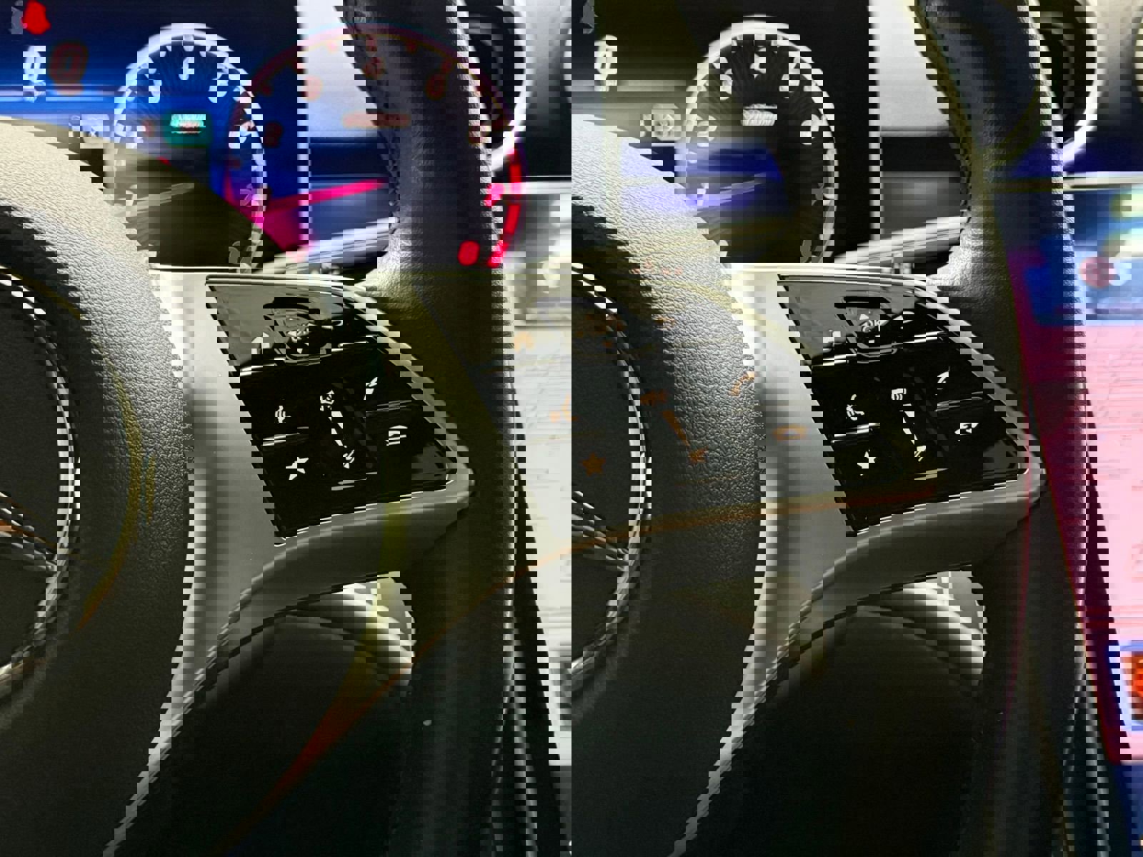 Used 2024 Mercedes-Benz C 300 C300 w/ Advanced USB Package image 18