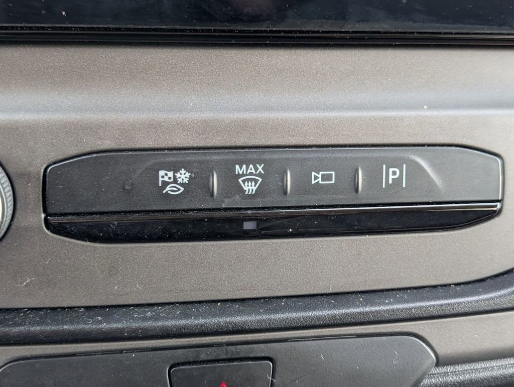 Used 2022 Ford Transit 350 XLT image 33