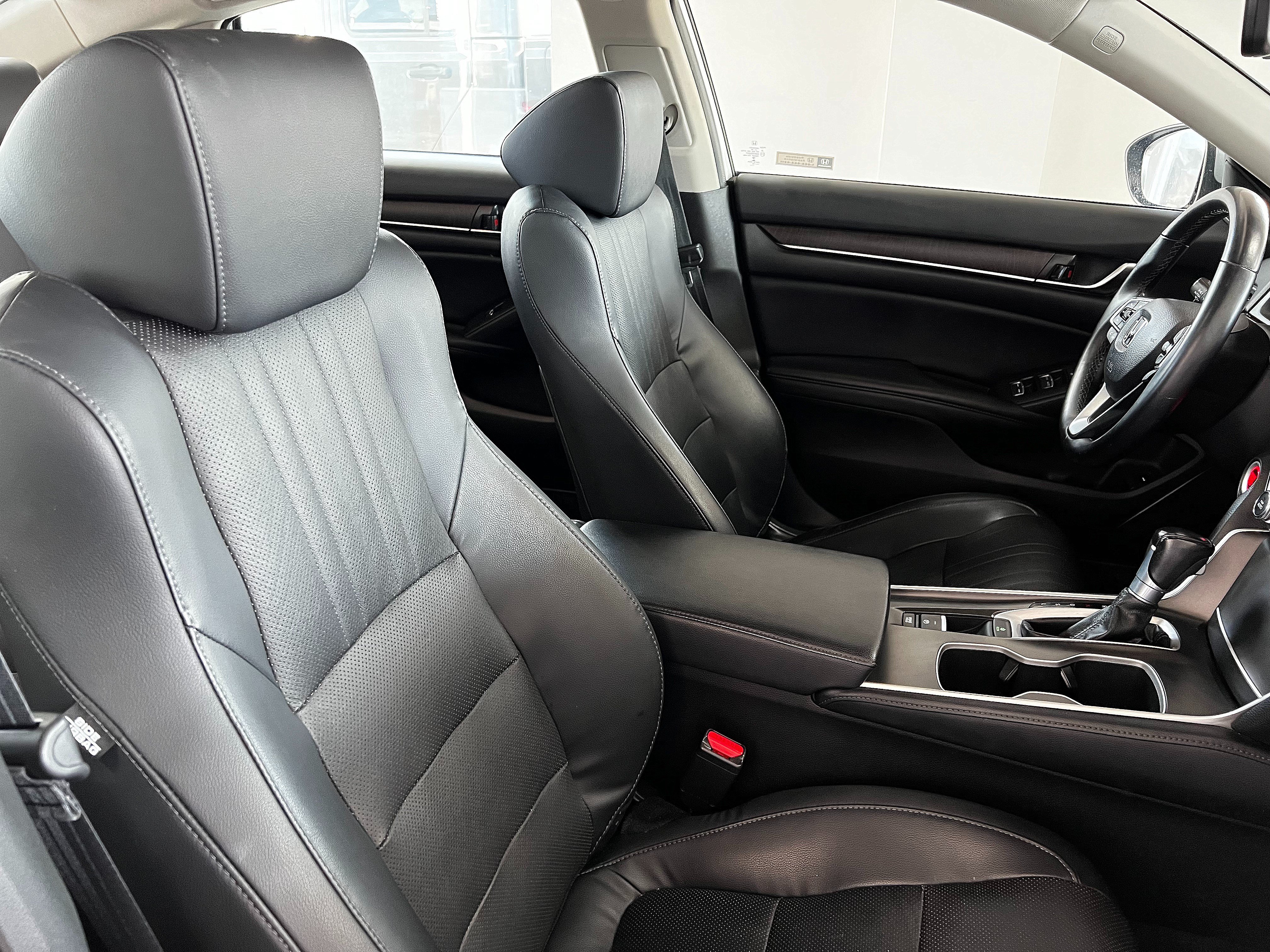 Used 2018 Honda Accord EX-L image 25