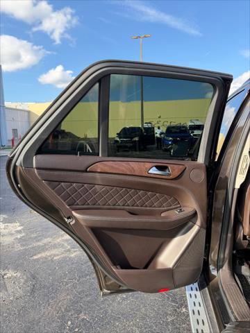 Used 2016 Mercedes-Benz GLE 400 4MATIC image 21