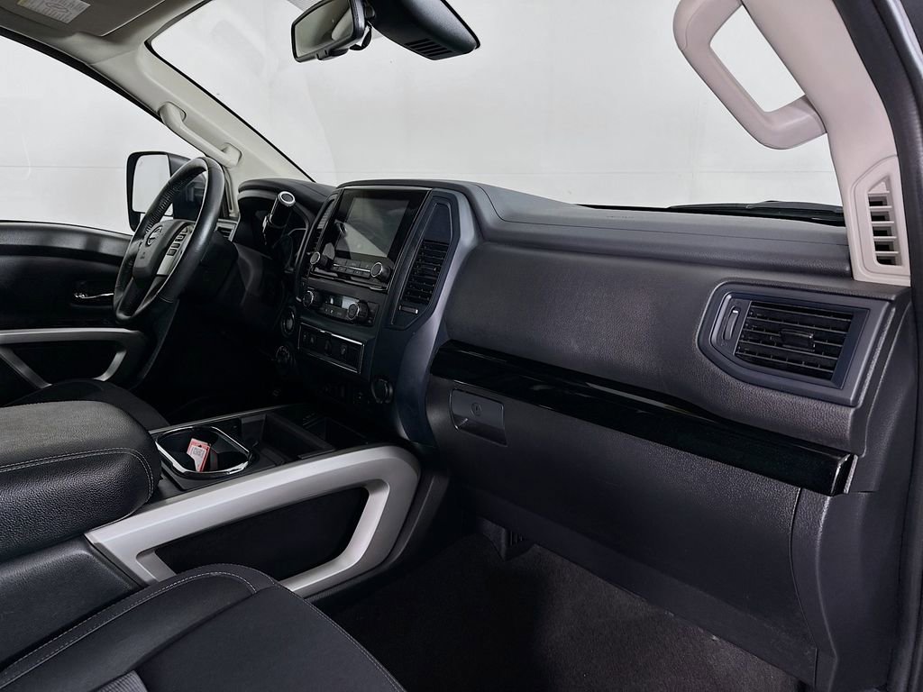 Certified 2024 Nissan Titan SV w/ SV Convenience Package image 38
