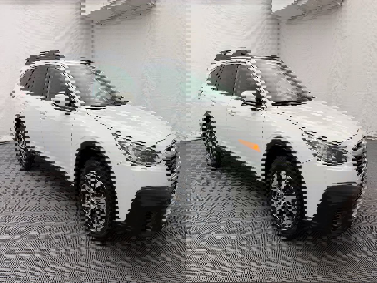 Used 2020 Subaru Outback Limited w/ Popular Package #2 image 3