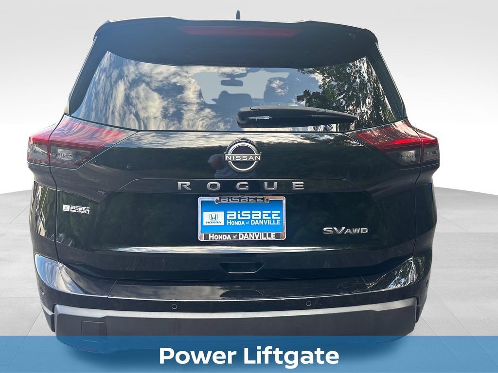 Used 2024 Nissan Rogue SV AWD/4WD image 6