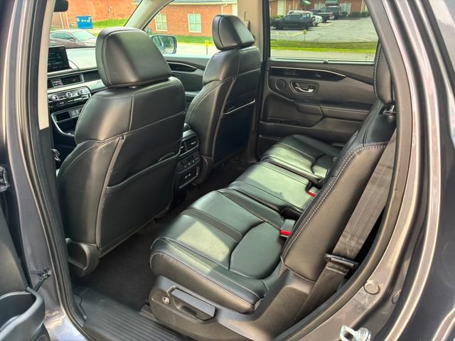 Used 2023 Honda Pilot Touring image 18