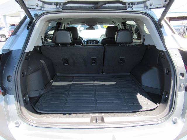 Used 2023 GMC Terrain SLT AWD/4WD image 33