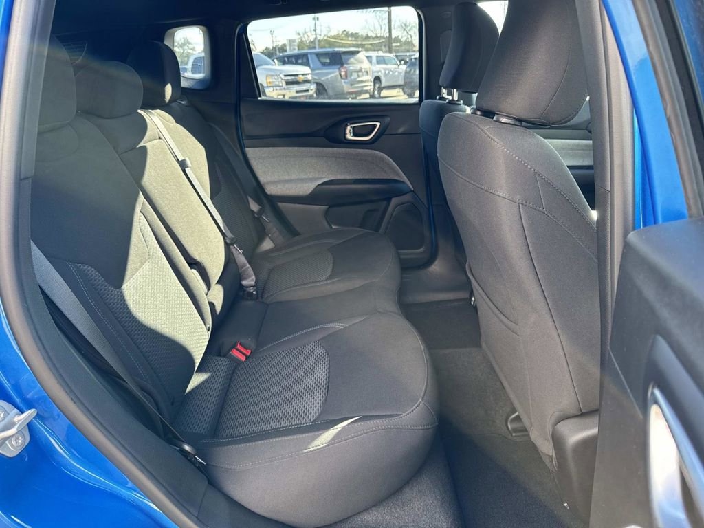 Used 2024 Jeep Compass Sport image 19