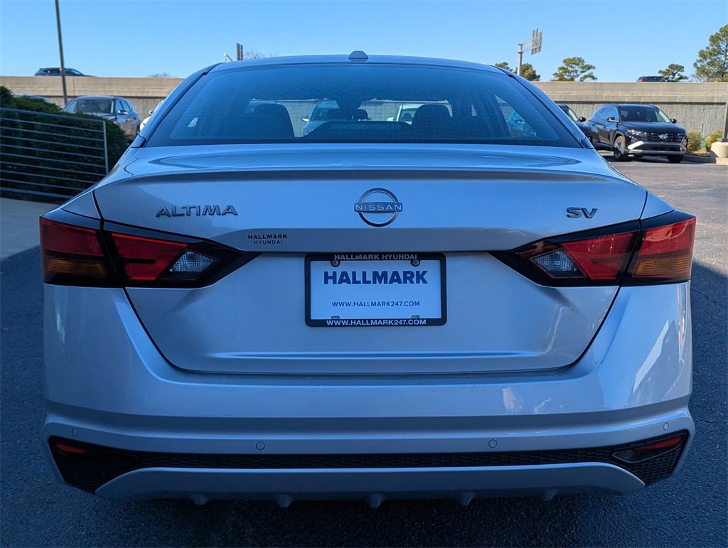 Used 2024 Nissan Altima 2.5 SV image 5