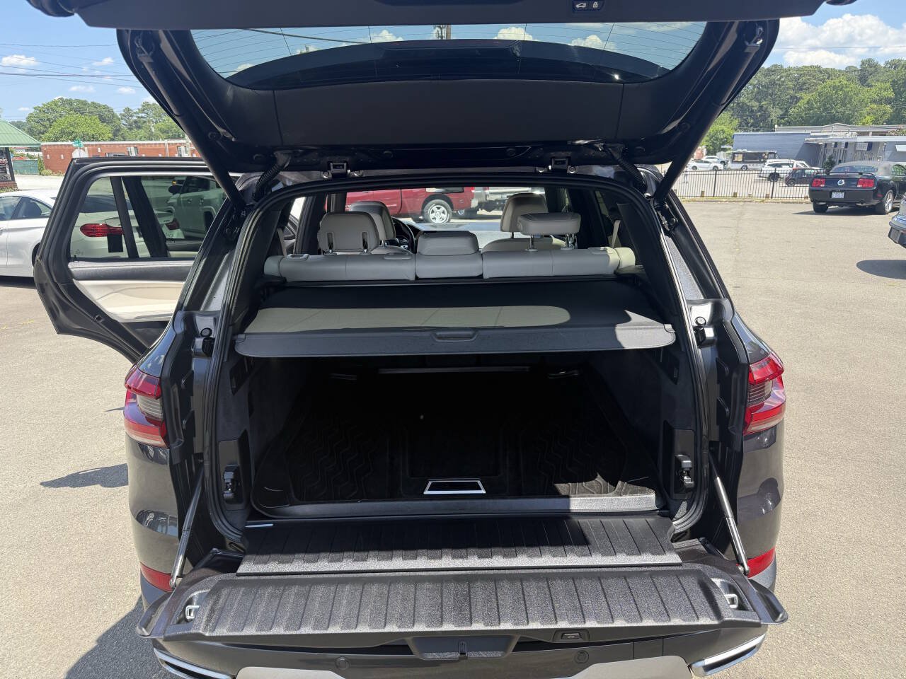 Used 2019 BMW X5 xDrive40i AWD/4WD image 17