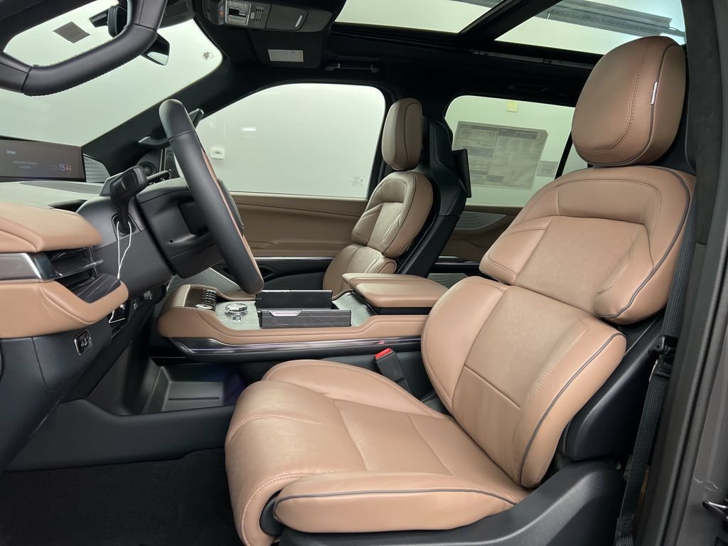 New 2025 Lincoln Navigator Black Label AWD/4WD image 29