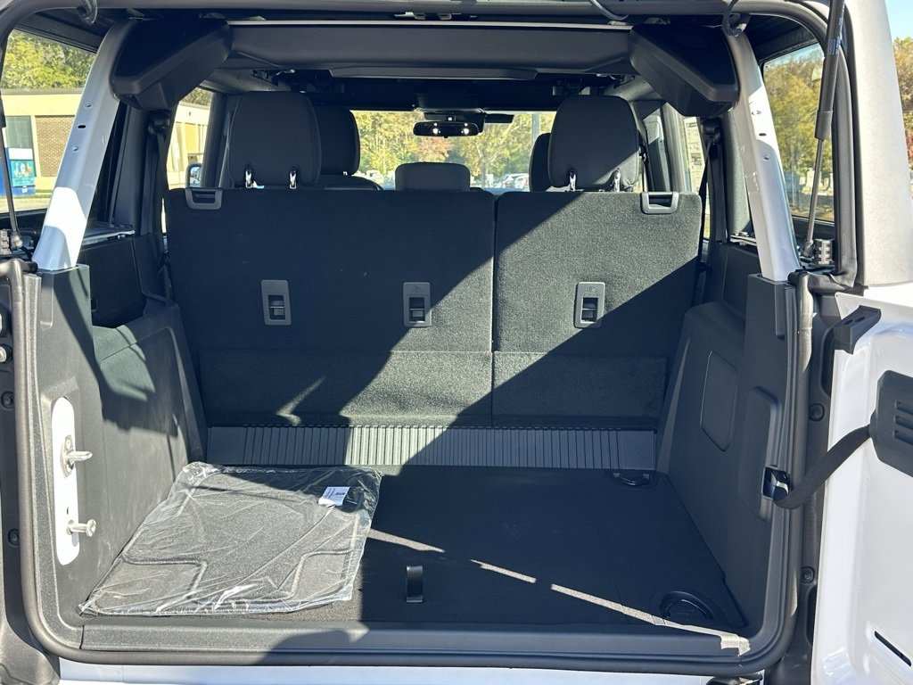 New 2025 Ford Bronco 4-Door image 37