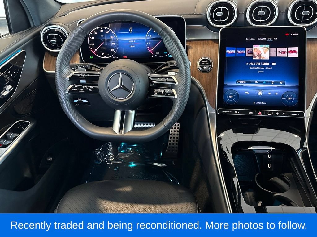 Used 2025 Mercedes-Benz GLC 300 4MATIC image 30