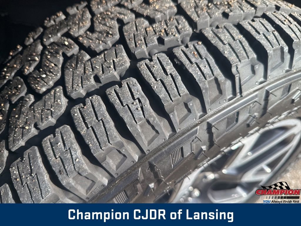 Used 2025 RAM 1500 Laramie w/ Sport Appearance Package image 9