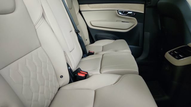 New 2026 Volvo XC90 T8 Plus w/ Protection Package Premier AWD/4WD image 34