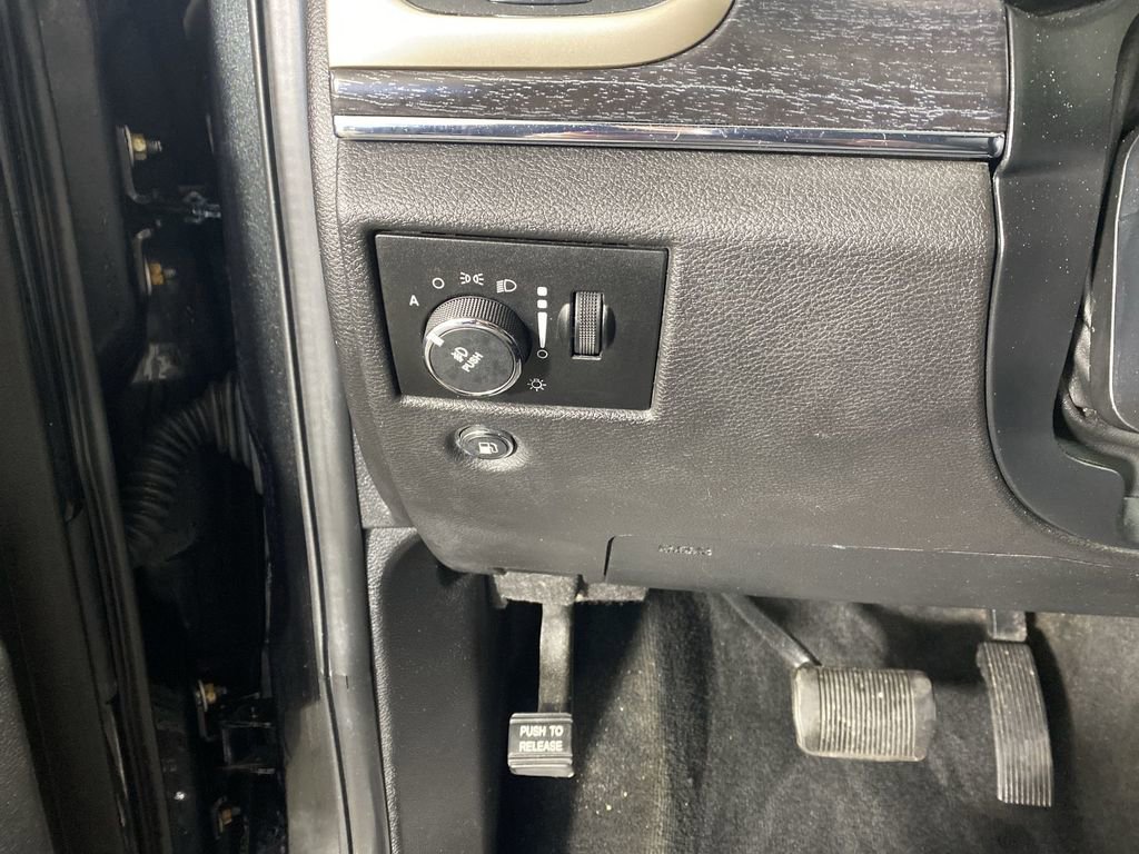 Used 2014 Jeep Grand Cherokee Limited image 21