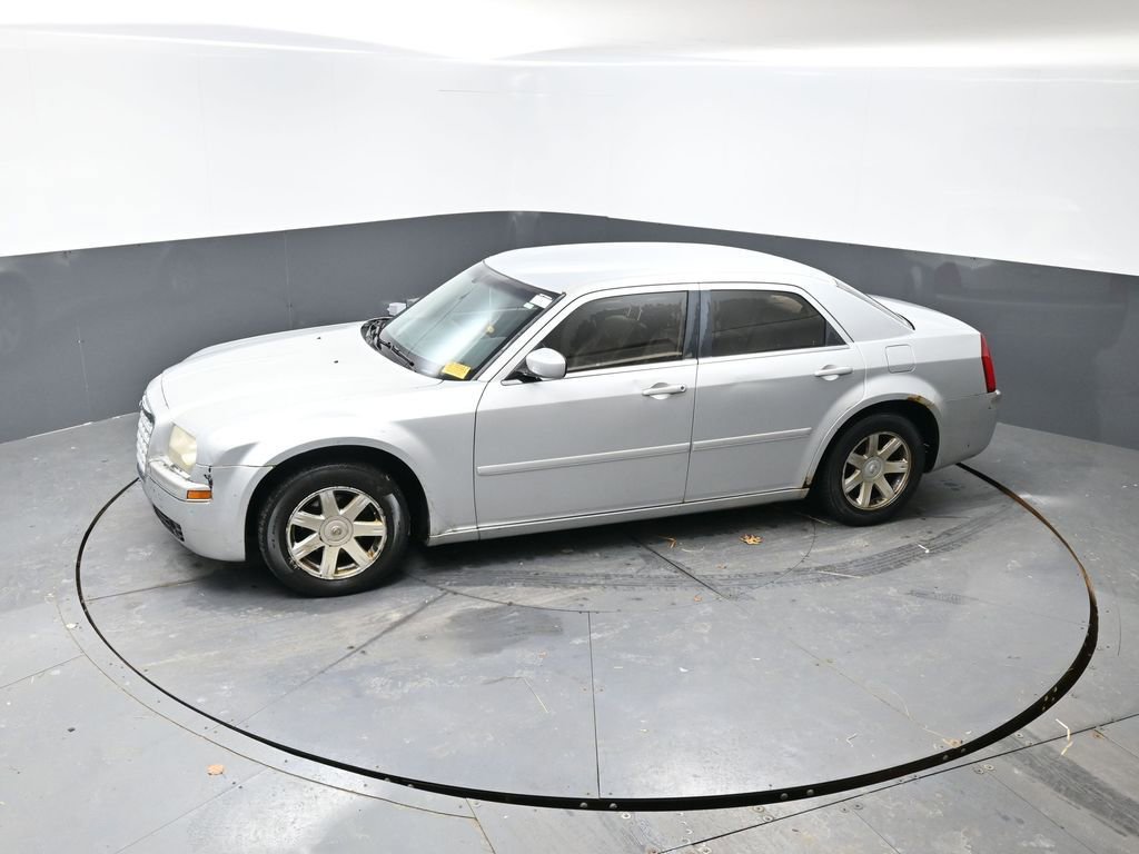 Used 2005 Chrysler 300 Touring w/ Sound Group image 16