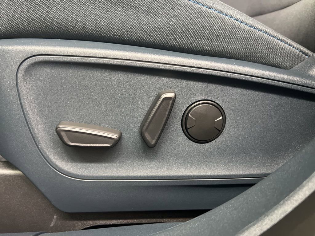 New 2026 Ford Maverick XLT image 28