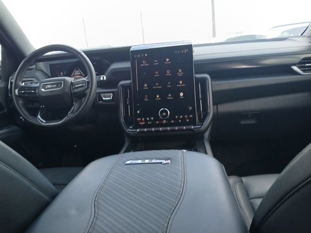 Used 2025 GMC Yukon AT4 w/ AT4 Premium Package AWD/4WD image 15