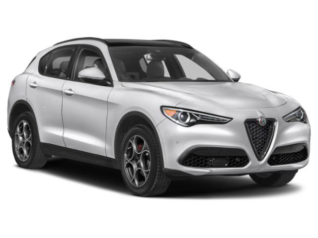 Certified 2022 Alfa Romeo Stelvio Ti image 6