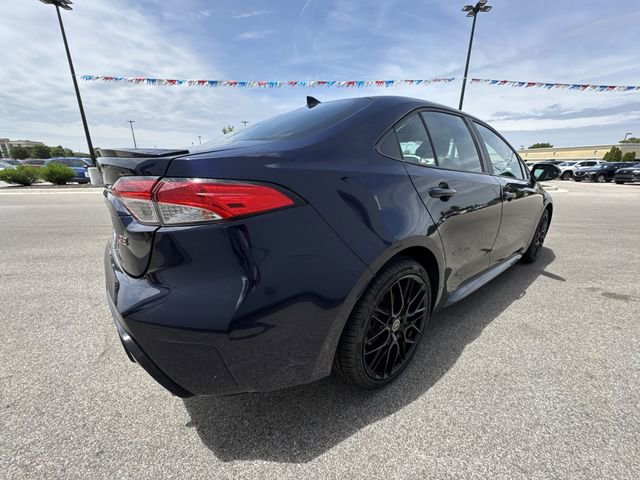 Used 2024 Toyota Corolla SE w/ SE Premium Package FWD image 5