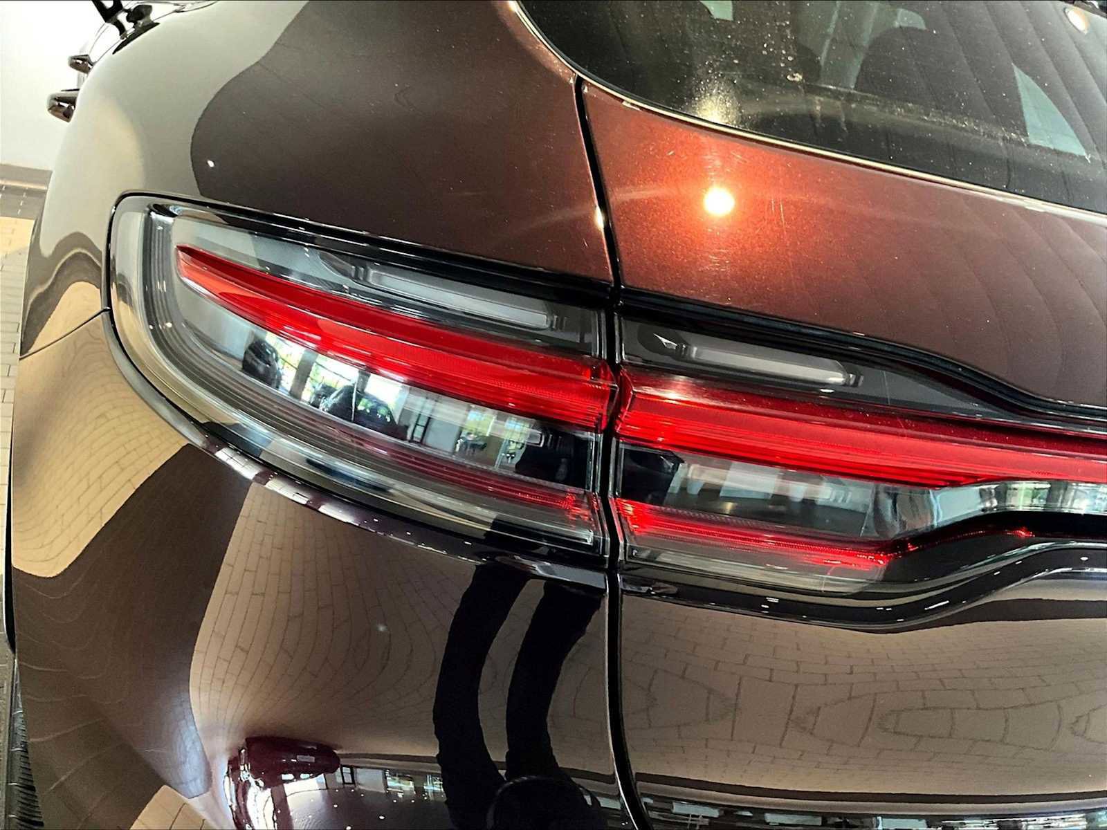 Used 2025 Porsche Macan image 34