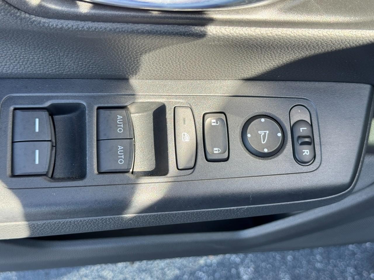 Certified 2025 Honda CR-V Sport image 19
