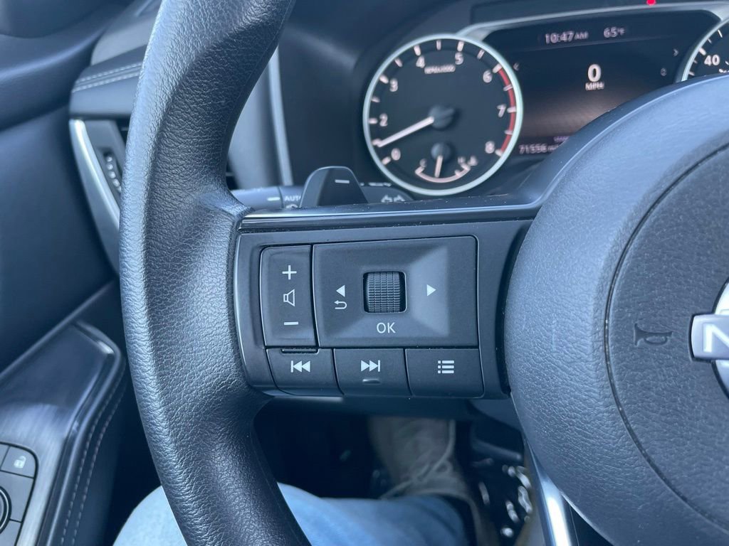 Used 2024 Nissan Rogue SV FWD image 20