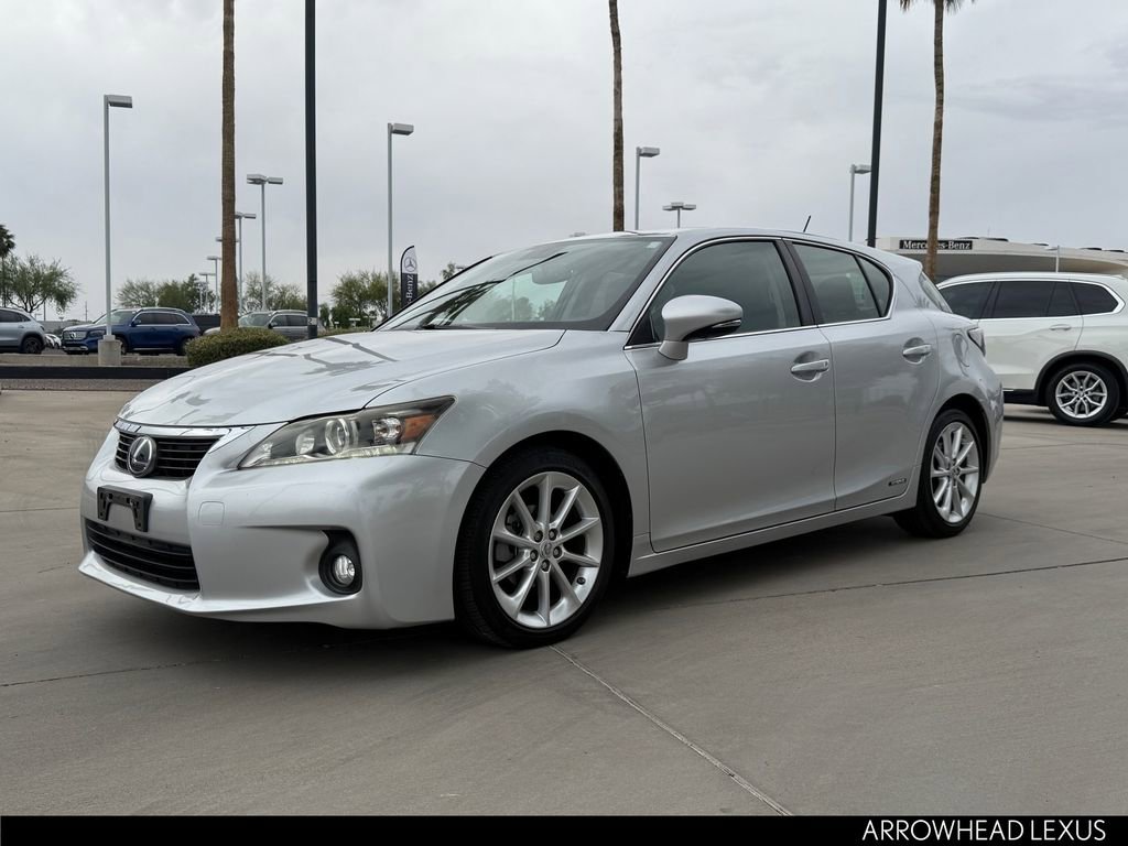 Used 2013 Lexus CT 200h w/ Premium Pkg image 2