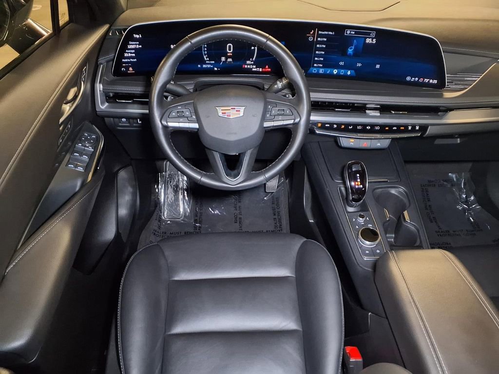 Certified 2025 Cadillac XT4 Premium Luxury AWD/4WD image 18