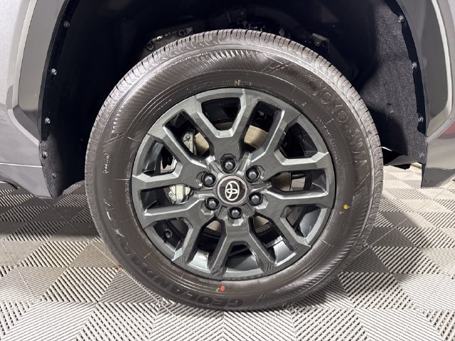 New 2026 Toyota Tundra Platinum AWD/4WD image 11