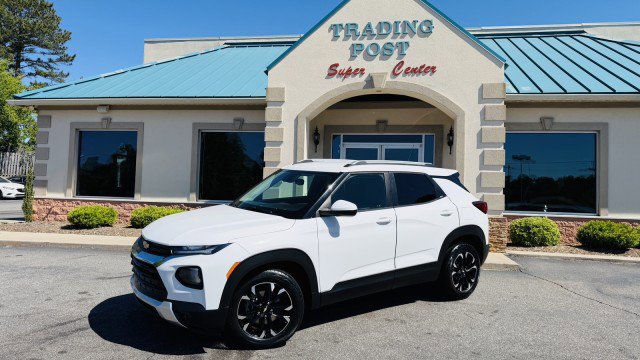 Used 2021 Chevrolet TrailBlazer LT w/ Premium Seating Package FWD image 25