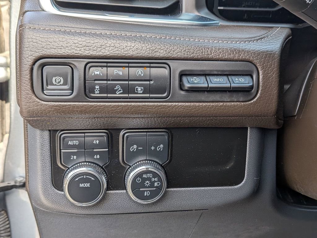 Used 2024 GMC Yukon Denali w/ LPO, Floor Liner Package image 17