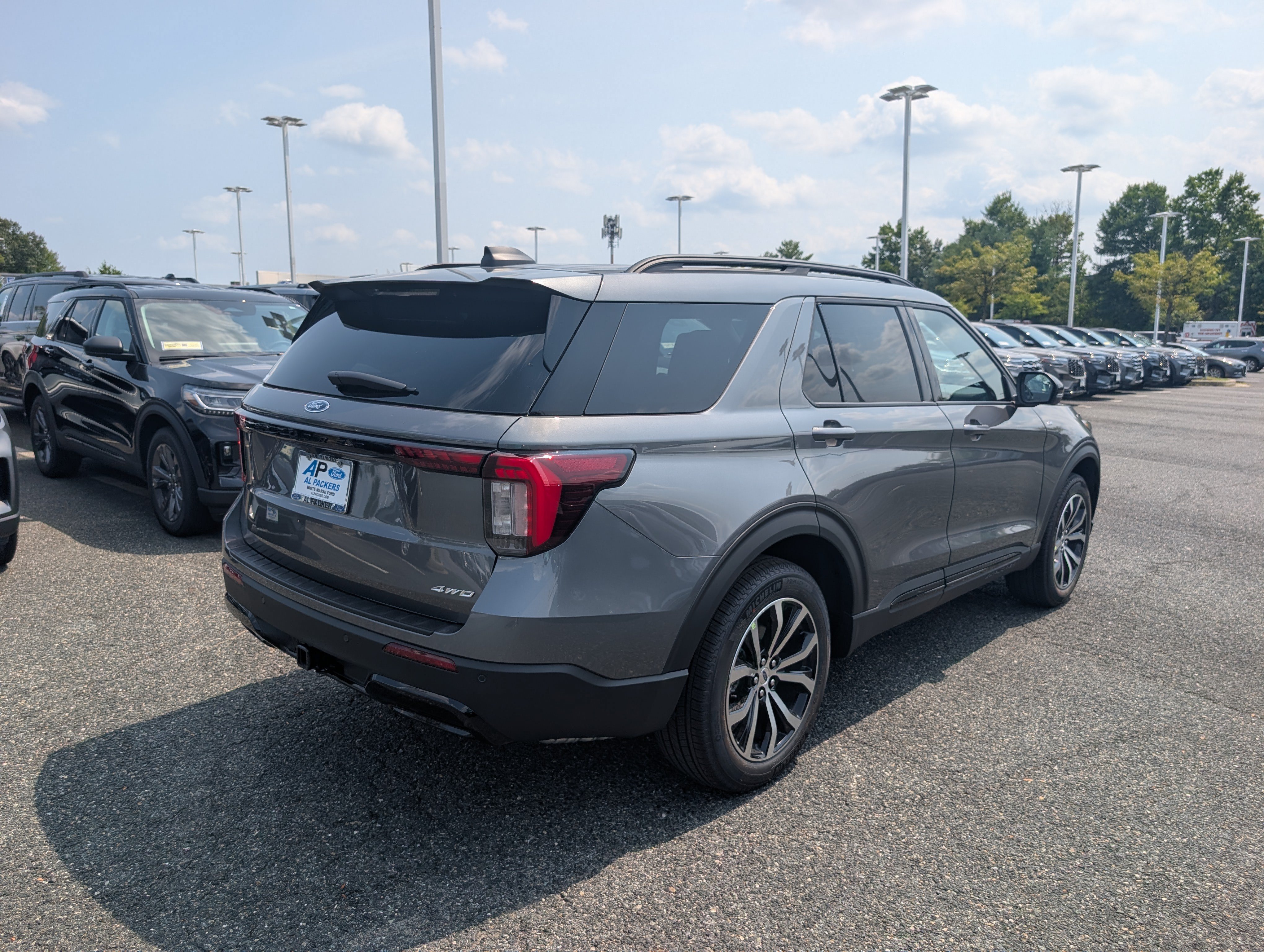 New 2026 Ford Explorer ST-Line AWD/4WD image 2