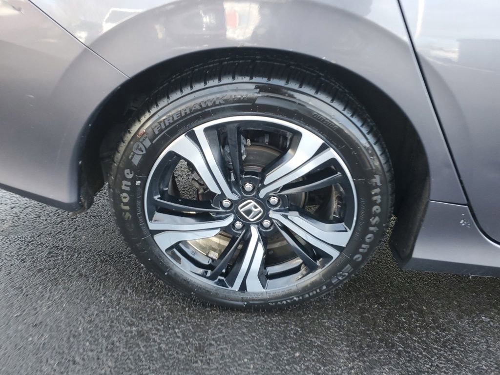 Used 2017 Honda Civic Touring image 10