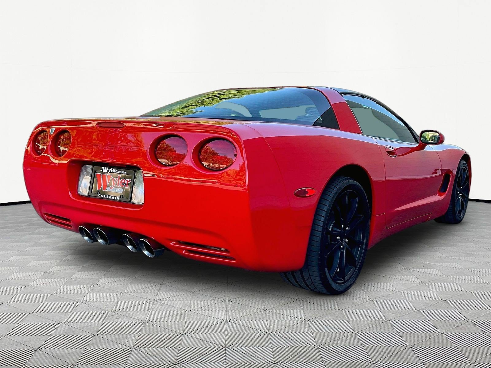Used 2003 Chevrolet Corvette Coupe RWD image 6