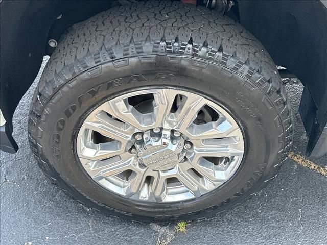 Used 2021 GMC Sierra 2500 Denali w/ Denali Ultimate Package AWD/4WD image 39