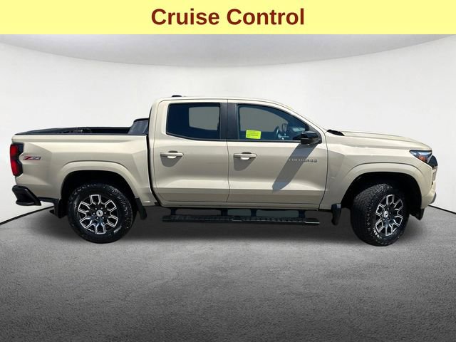 Used 2024 Chevrolet Colorado Z71 w/ Z71 Convenience Package 2 AWD/4WD image 12