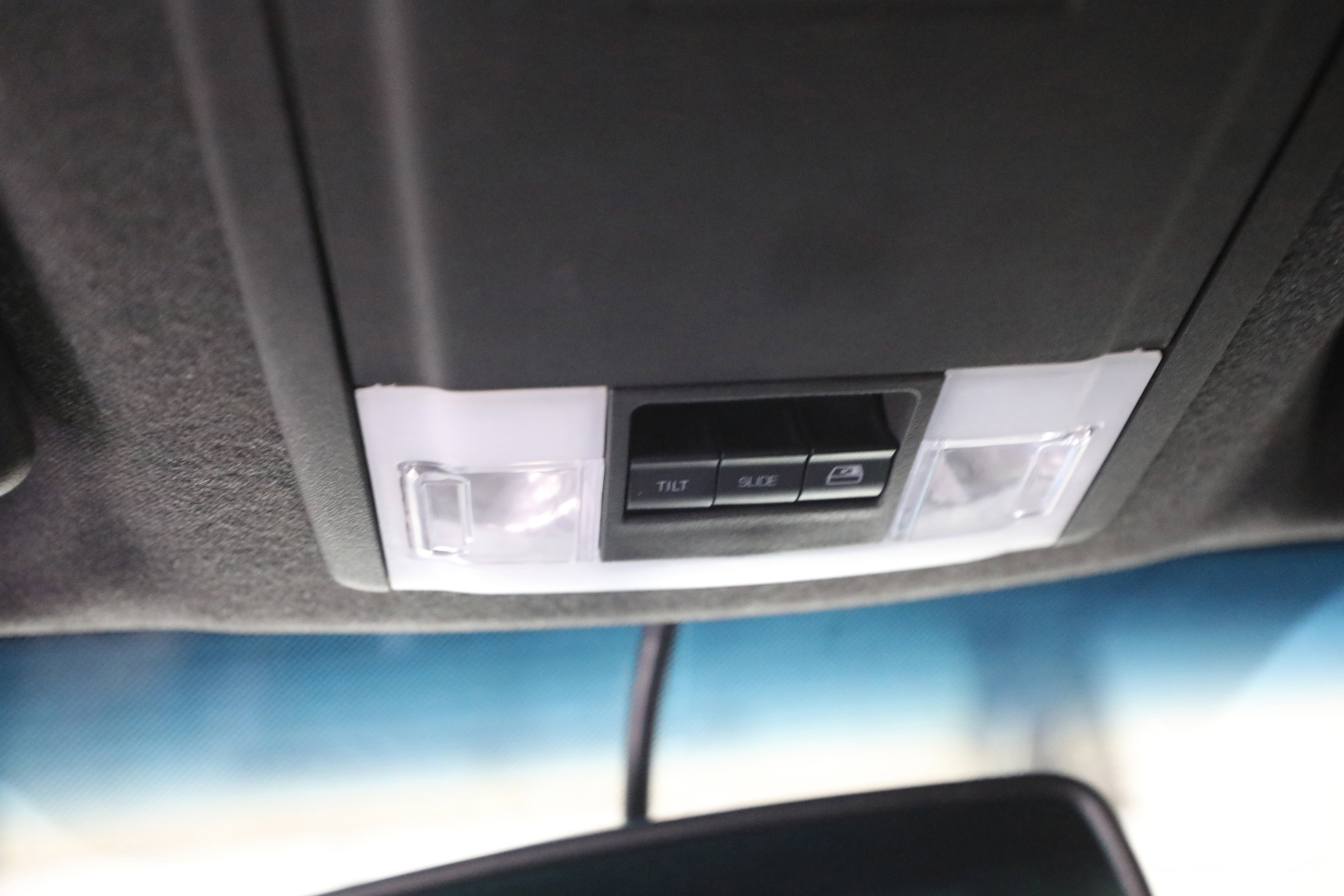 Used 2014 Ford F250 Platinum w/ FX4 Off-Road Package image 27