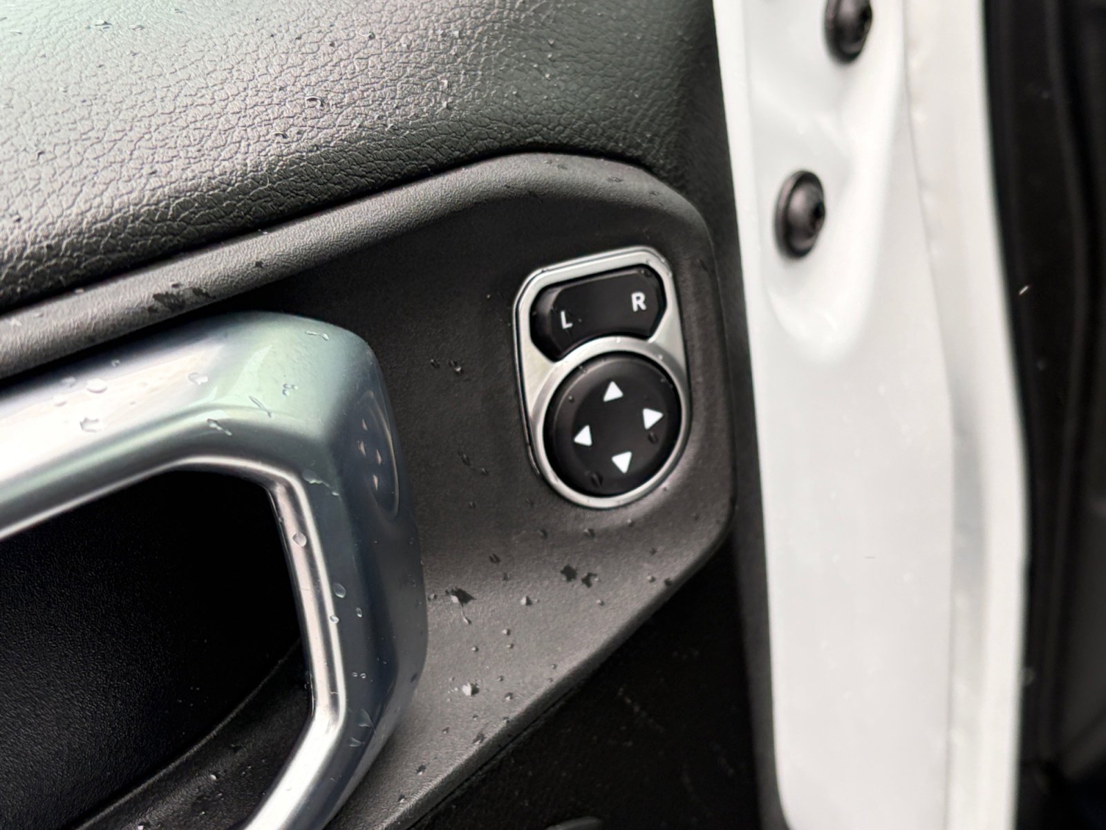 Used 2023 Jeep Wrangler Unlimited w/ Cold Weather Group AWD/4WD image 16