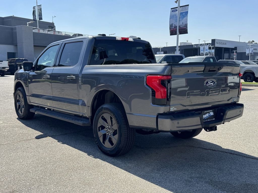 Used 2025 Ford F150 Lightning Flash AWD/4WD image 4