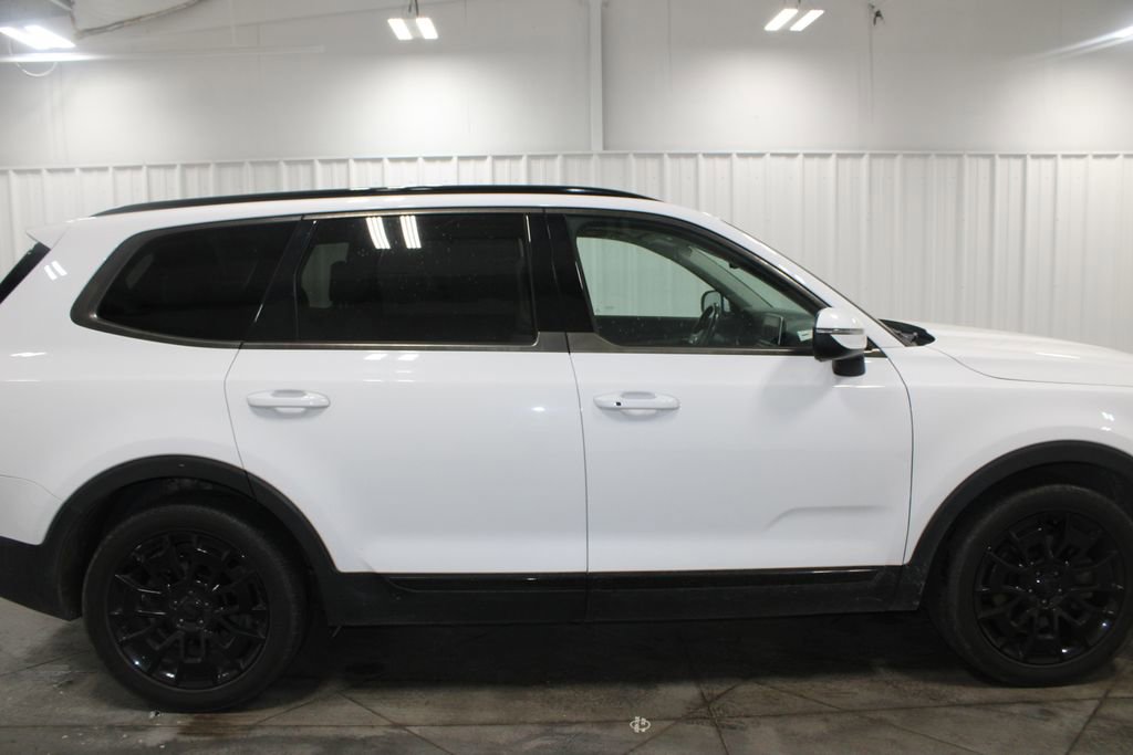 Used 2021 Kia Telluride EX w/ EX Premium Package image 11