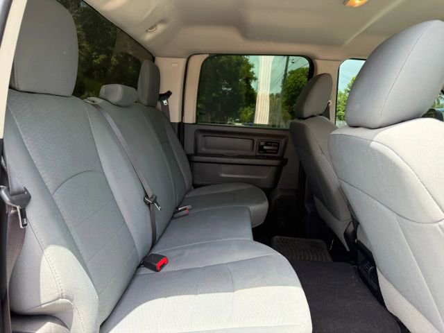 Used 2017 RAM 2500 Tradesman w/ Chrome Appearance Group image 15