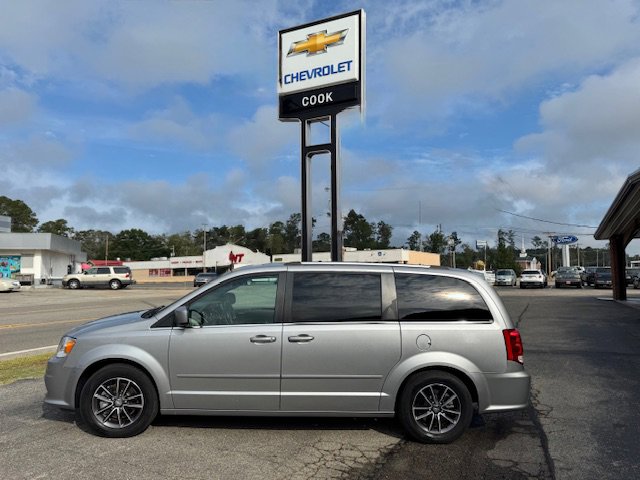 Used 2017 Dodge Grand Caravan SXT