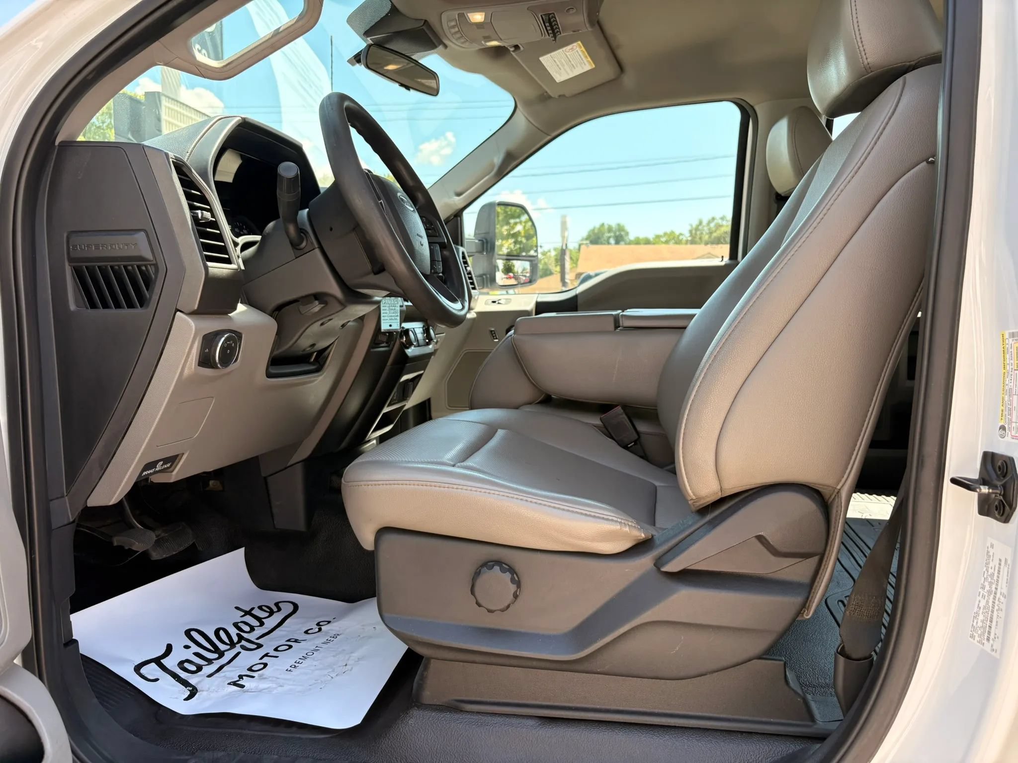 Used 2022 Ford F250 XL w/ Power Equipment Group AWD/4WD image 16