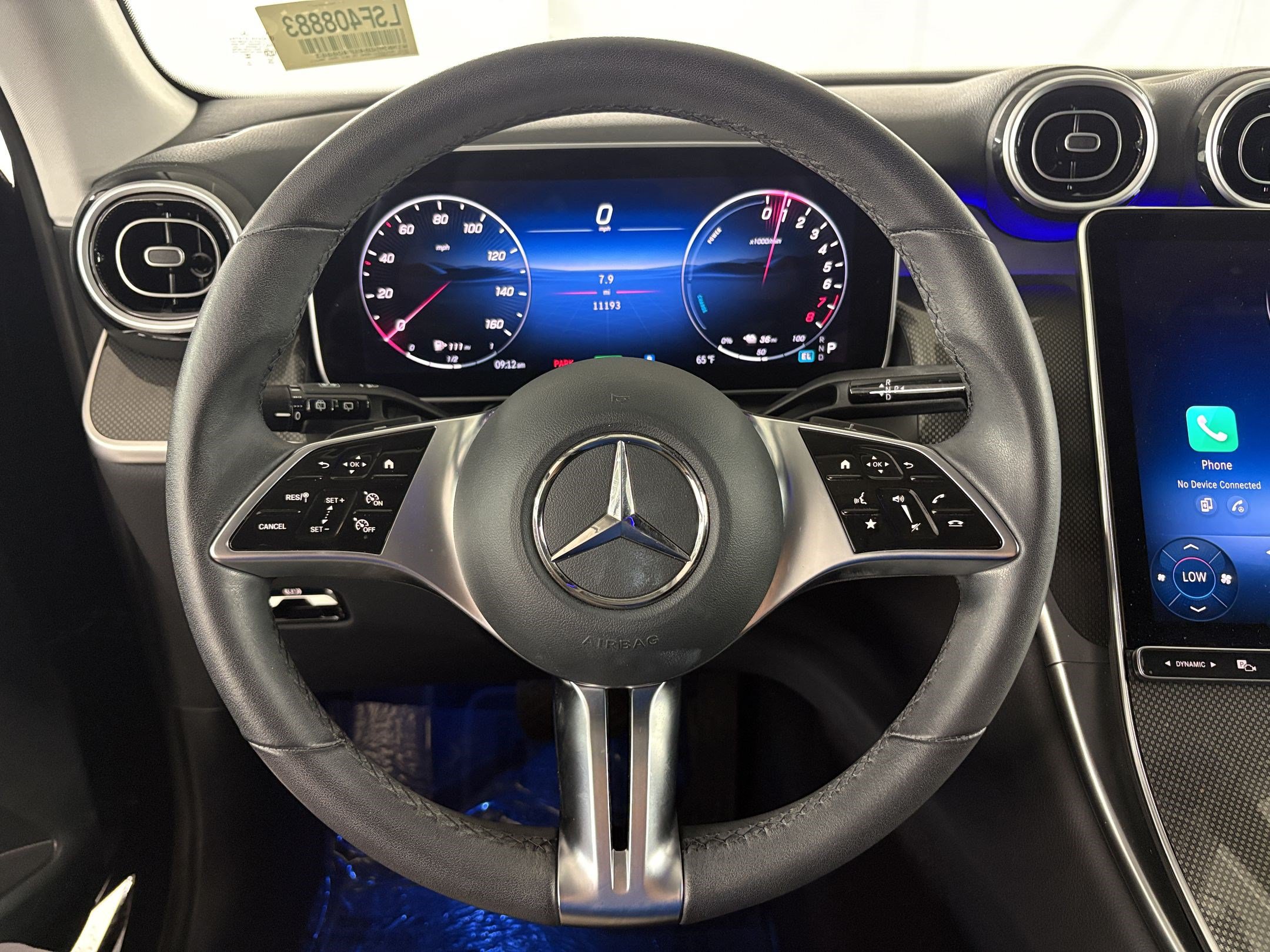 Used 2025 Mercedes-Benz GLC 350e 4MATIC image 11