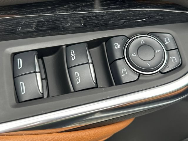 Used 2025 Cadillac XT4 Sport AWD/4WD image 27